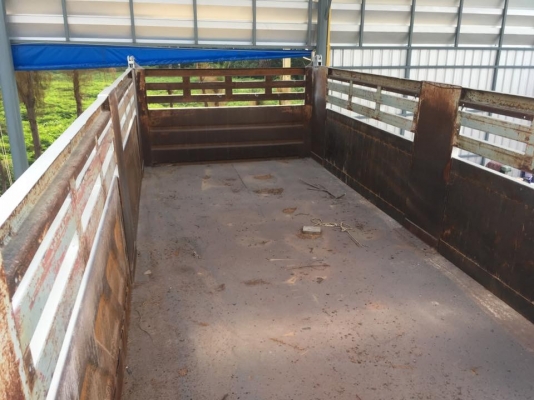 ลูกพ่วงดัมพ์สามมิตร 2 เพลา ปี 42 พื้นสวยเรียบพร้อมใช้งาน ทะเบียนพร้อม ลูกพ่วงดัมพ์สามมิตร 2 เพลา ปี 42 พื้นสวยเรียบพร้อมใช้งาน ทะเบียนพร้อม