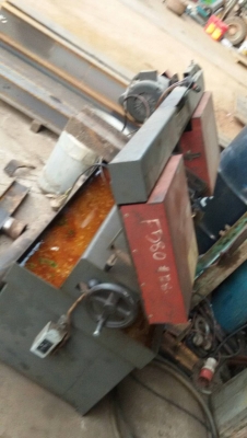 ขายเลื่อยตัดเหล็กสายพาน สภาพใช้งานได้ดี ราคา30000บาท สนใจติดต่อ ปิ่น0819176906