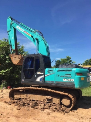 ขายด่วน 1,555,000 KOBELCO SK 200 MARK 8 SUPER  ทำงาน 14,xxx ชม เครื่องดี ปั้มดี โช่ใหม่ 2 ข้าง เอวแน่น ไฟฟ้าครบ เอกสารเล่มทะเบียน รถอยู่ จ.ร้อยเอ็ด  090-772-3710 090-772-3708
