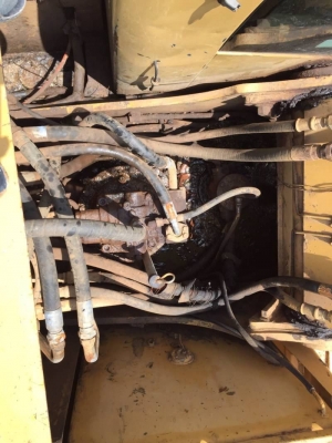 ขาย 890,000 บาท CATTERPILAR 320C ทำงาน 22,xxx ชม. เครื่องดี ปั้มแรง โช่หนา เอวแน่น ไฟฟ้าครบ(ขาดมอเตอร์คันเร่ง) เอกสารเล่มทะเบียน  รถอยู่ จ.บุรีรัมย์ โทร&amp;ไอดีไลน์ 0610710295