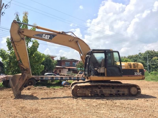 ขาย 890,000 บาท CATTERPILAR 320C ทำงาน 22,xxx ชม. เครื่องดี ปั้มแรง โช่หนา เอวแน่น ไฟฟ้าครบ(ขาดมอเตอร์คันเร่ง) เอกสารเล่มทะเบียน  รถอยู่ จ.บุรีรัมย์ โทร&amp;ไอดีไลน์ 0610710295