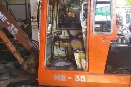 ขาย 175,000 บาท MITSU ME-35 เครื่องดี ปั้มแรง โช่หนา เอวแน่น เอกสารชื้อขาย   รถอยู่ จ.มหาสารคาม โทร&amp;ไอดีไลน์ 0610710295