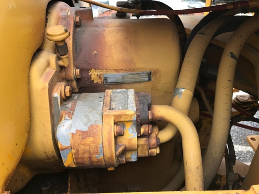 ขายรถตัก Komatsu 510(กรองเดี่ยว) รถนอกนำเข้าจากญี่ปุ่น 100\% สภาพสวย พร้อมใช้งาน สนใจติดต่อ 081-948-5494