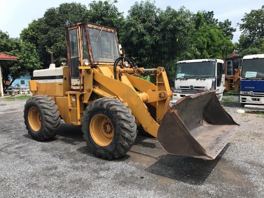 ขายรถตัก Komatsu 510(กรองเดี่ยว) รถนอกนำเข้าจากญี่ปุ่น 100\% สภาพสวย พร้อมใช้งาน สนใจติดต่อ 081-948-5494