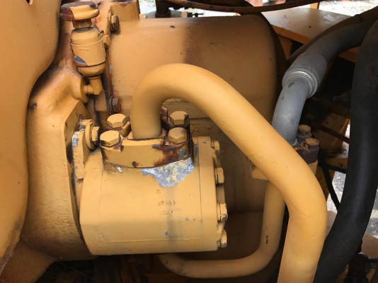 ขายรถตัก Komatsu 510 รถนอกนำเข้าจากญี่ปุ่น 100\% สภาพสวย พร้อมใช้งาน สนใจติดต่อ 081-948-5494