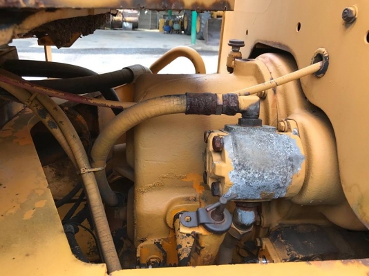 ขายรถตัก Komatsu 510 รถนอกนำเข้าจากญี่ปุ่น 100\% สภาพสวย พร้อมใช้งาน สนใจติดต่อ 081-948-5494