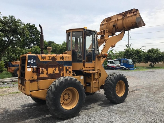 ขายรถตัก Komatsu 510 รถนอกนำเข้าจากญี่ปุ่น 100\% สภาพสวย พร้อมใช้งาน สนใจติดต่อ 081-948-5494