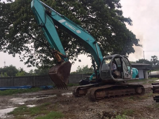 ขาย 565,000 บาท KOBELCO SK200 MARK.5. ธรรมดา เครื่องดี ปั้มแรง โช่หนา เอวแน่น ไฟฟ้าครบ เอกสารเล่มทะเบียน  รถอยู่ จ.ปทุมธานี โทร&amp;ไอดีไลน์ 0610710295