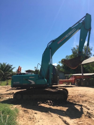 ขายด่วน 1,555,000 บาท KOBELCO SK200 MARK 8 SUPER  ทำงาน 14,xxx ชม เครื่องดี ปั้มดี โช่ใหม่ 2 ข้าง เอวแน่น ไฟฟ้าครบ เอกสารเล่มทะเบียน  รถอยู่ จ.ร้อยเอ็ด โทร&amp;ไอดีไลน์ 0610710295