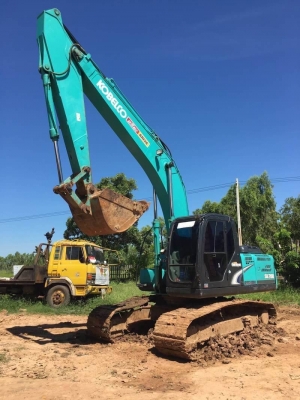 ขายด่วน 1,555,000 บาท KOBELCO SK200 MARK 8 SUPER  ทำงาน 14,xxx ชม เครื่องดี ปั้มดี โช่ใหม่ 2 ข้าง เอวแน่น ไฟฟ้าครบ เอกสารเล่มทะเบียน  รถอยู่ จ.ร้อยเอ็ด โทร&amp;ไอดีไลน์ 0610710295