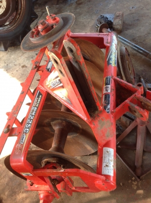 ขาย L3208SP ปี58 รถ327ชั่วโมง พร้อมใบดันหน้า+ผานหลัง ยางดี4เส้น รถเดิมๆทุกจุดจาโรงงาน