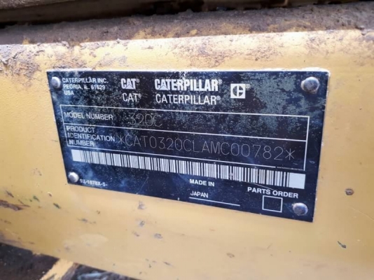 ขาย 850,000 CATTERPILAR 320C ทำงาน 22,xxx ชม. เครื่องดี ปั้มแรง โช่หนา เอวแน่น ไฟฟ้าครบ ขาดมอเตอร์คันเร่ง  เอกสารเล่มทะเบียน รถอยู่ จ.บุรีรัมย์  090-772-3710 090-772-3708