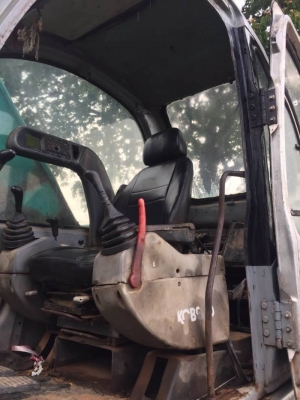 ขาย 565,000 KOBELCO SK200 MARK.5. ธรรมดา เครื่องดี ปั้มแรง โช่หนา เอวแน่น ไฟฟ้าครบ เอกสารเล่มทะเบียน รถอยู่ จ.ปทุมธานี 090-772-3710 090-772-3708