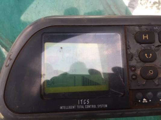 ขาย 565,000 KOBELCO SK200 MARK.5. ธรรมดา เครื่องดี ปั้มแรง โช่หนา เอวแน่น ไฟฟ้าครบ เอกสารเล่มทะเบียน รถอยู่ จ.ปทุมธานี 090-772-3710 090-772-3708