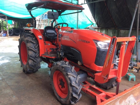 4708sp kubota สภาพเดิมๆสวยๆ ปี58 พร้อมอุปกรณ์3ชิ้น