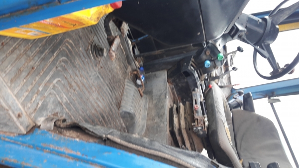 7810โทโบ 4&times;4 คาราโล่ ยาง85\% เอกสารอินวอย เก่านอก สวยๆ