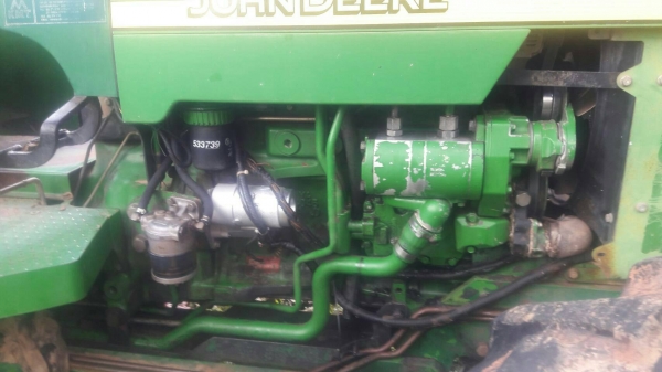 ขายรถไถ จอหน์เดียร์ 5615สองเพลา เครื่องเกียร์ดี ยางพร้อมใช้งาน เอกสารเล่มทะเบียน สนใจโทรสอบถาม 093-0764943  088-3223272  K ตั้ม