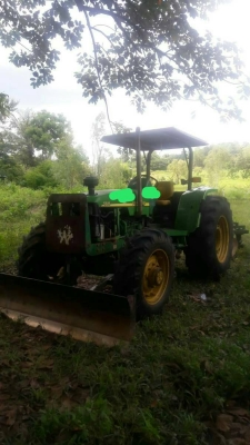 ขายรถไถ จอหน์เดียร์ 5615สองเพลา เครื่องเกียร์ดี ยางพร้อมใช้งาน เอกสารเล่มทะเบียน สนใจโทรสอบถาม 093-0764943  088-3223272  K ตั้ม