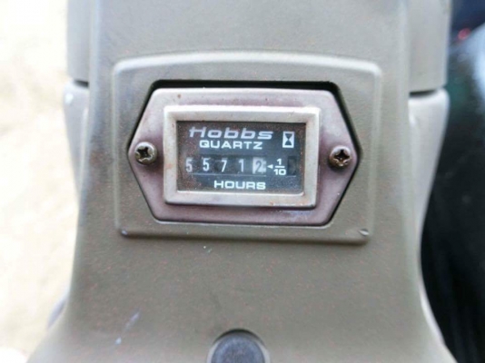 ขายรถแคโฮ ยี่ห้อ: HITACHI แบบ: EX40-2 คอนโทนสั้น ปั้มนิ้ว เครื่อง4สูบ มีรายหัวกระแทก รถเก่านอกแท้ มีเอกสารใบอินวอย ไม่เคยใช้งานในไทย100\%  ทำสีและเช็คระบบใหม่ รถพร้อมใช้งาน สนใจติดต่อ : โทร 099-907-9273 กิ๊ฟ กมลชนก , 099-907-3356 ช่างบัง