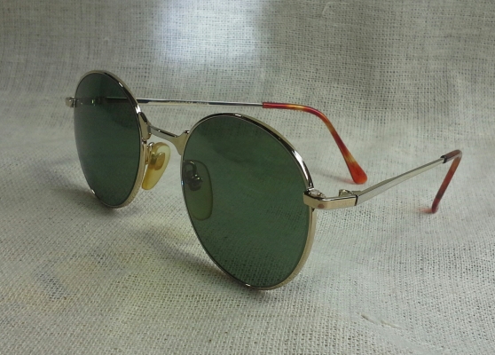 แว่นตาวินเทจ ยุค &#039;80s ตำนาน &#039;สี่เต่าทอง&#039; Vintage THE BEATLES handmade in Japen