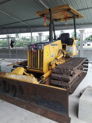 รถบ้านฝากค่ะ..KOMATSU D20P-7E สภาพดีมากๆๆ  เดิมๆๆ  เอกสารครบ ลองระบบกันได้ทุกวันจ้า..โทร 089-3818694  ดวงนภา