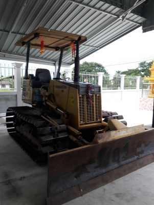 รถบ้านฝากค่ะ..KOMATSU D20P-7E สภาพดีมากๆๆ  เดิมๆๆ  เอกสารครบ ลองระบบกันได้ทุกวันจ้า..โทร 089-3818694  ดวงนภา