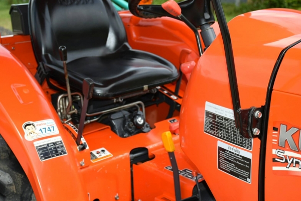 ขาย L3608SP รถปี 59 ใช้งาน 389 ชั่วโมง ทุกอย่างเดิมสีเดิมจากโรงงานสภาพ 98\% ส่ำรถใหม่ ผานหน้า หลัง