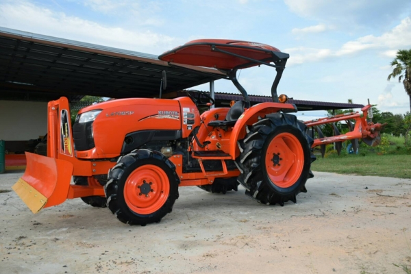 ขาย L4708SP รถปี 57  รถใช้งาน 741 ชั่วโมง รถสวยพร้อมใช้งานซื้อไปไม่ผิดหวัง การันตีคุณภาพ ราคา 448000 ผานหน้าใหม่+ผานหลัง สนใจ 084-5486359 สุชาติ