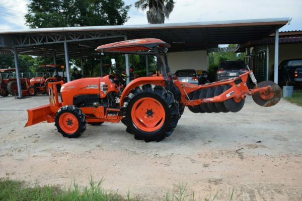 ขาย L4708SP รถปี 57  รถใช้งาน 741 ชั่วโมง รถสวยพร้อมใช้งานซื้อไปไม่ผิดหวัง การันตีคุณภาพ ราคา 448000 ผานหน้าใหม่+ผานหลัง สนใจ 084-5486359 สุชาติ