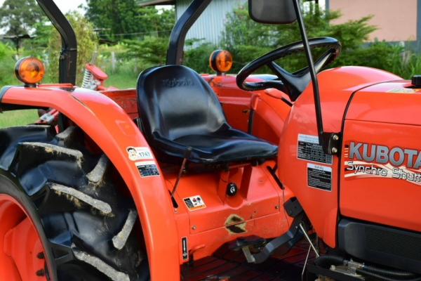 ขาย L4708SP รถปี 57  รถใช้งาน 741 ชั่วโมง รถสวยพร้อมใช้งานซื้อไปไม่ผิดหวัง การันตีคุณภาพ ราคา 448000 ผานหน้าใหม่+ผานหลัง สนใจ 084-5486359 สุชาติ