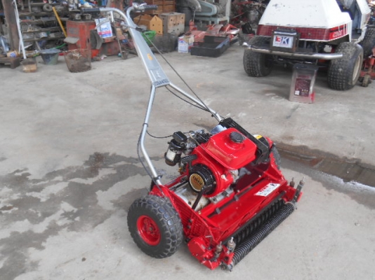 รถตัดหญ้า (แบบตัดกรีน) BARONESS เดินตาม พร้อมใช้งาน รถตัดหญ้า (แบบตัดกรีน) BARONESS เดินตาม พร้อมใช้งาน