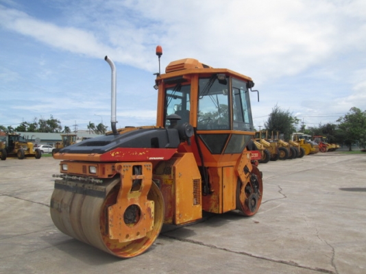 เบรคดาวน์ TANDAM ROLLER 8 ตัน ยี่ห้อ DYNAPAC รุ่น CC232 ซีเรียล 61910633 ปี 2000 ชั่วโมงทำงาน 4450 ชั่วโมง