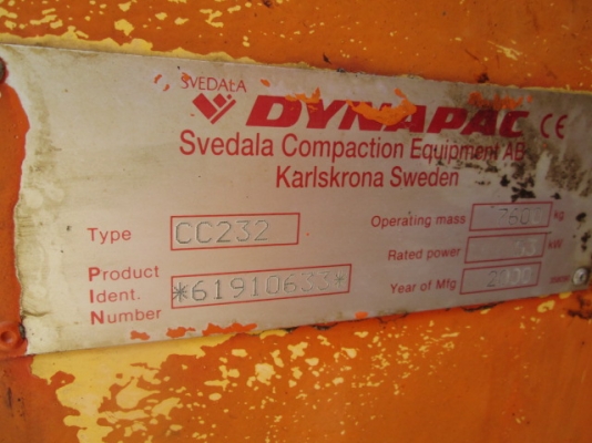 เบรคดาวน์ TANDAM ROLLER 8 ตัน ยี่ห้อ DYNAPAC รุ่น CC232 ซีเรียล 61910633 ปี 2000 ชั่วโมงทำงาน 4450 ชั่วโมง