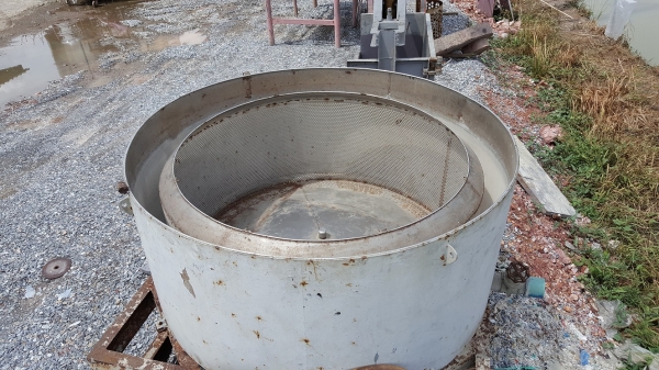 เครื่อง สลัด สแตนเลส กว้าง 1.8 เมตร มอเตอร์ 30 แรง