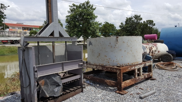 เครื่อง สลัด สแตนเลส กว้าง 1.8 เมตร มอเตอร์ 30 แรง