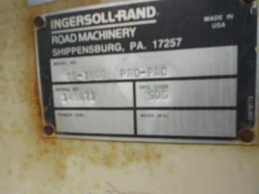 รถบดสั่นสะเทือน 10 ตัน (VIBRATION ROLLER 10 Ton) ยี่ห้อ INGERSOLL RAND รุ่น SD100D ซีเรียล 149071 ปี 1997 สภาพสวย พร้อมใช้งาน มือสองนำเข้าจากต่างประเทศ รถบดสั่นสะเทือน 10 ตัน (VIBRATION ROLLER 10 Ton) ยี่ห้อ INGERSOLL RAND รุ่น SD100D ซีเรียล 149071 ปี 1997 สภาพสวย พร้อมใช้งาน มือสองนำเข้าจากต่างประเทศ