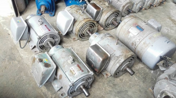 ** SOLD ** เหลือ 1 ตัว ** มอเตอร์ Mitsubishi 3 HP 220V สภาพสวยเดิมๆพร้อมใช้ ** SOLD ** เหลือ 1 ตัว ** มอเตอร์ Mitsubishi 3 HP 220V สภาพสวยเดิมๆพร้อมใช้