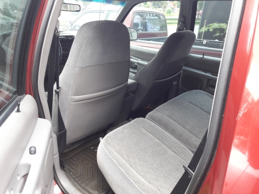 ขายฟอร์ดเอ็กพรอเลอร์สเปคอเมริกาซ้ายแท้ ขายฟอร์ดเอ็กพรอเลอร์สเปคอเมริกาซ้ายแท้