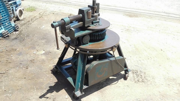 ** SOLD ** เครื่องดัดท่อแป้ปไฟฟ้า STB-3 ขนาด 3/4"- 3" อุปกรณ์มาครบจัดเต็ม 11 ชุด สภาพสวยพร้อมใช้