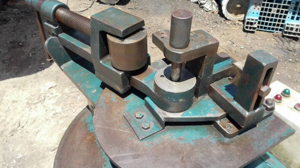 ** SOLD ** เครื่องดัดท่อแป้ปไฟฟ้า STB-3 ขนาด 3/4"- 3" อุปกรณ์มาครบจัดเต็ม 11 ชุด สภาพสวยพร้อมใช้ ** SOLD ** เครื่องดัดท่อแป้ปไฟฟ้า STB-3 ขนาด 3/4"- 3" อุปกรณ์มาครบจัดเต็ม 11 ชุด สภาพสวยพร้อมใช้