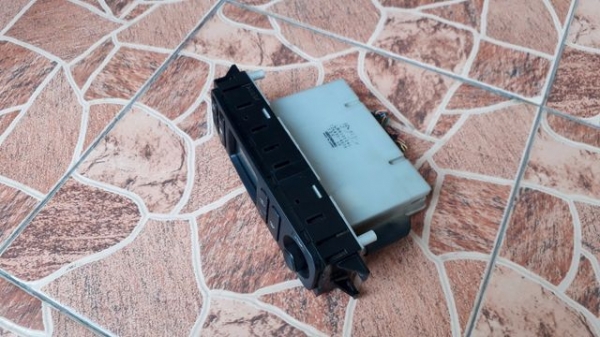 สวิทช์ปรับแอร์ Mitsubishi RVR สวิทช์ปรับแอร์ Mitsubishi RVR