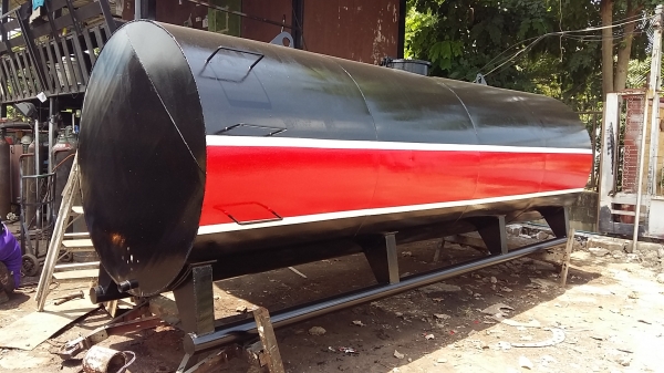 ขาย ถังน้ำมันมือสอง 10000ลิตร หนา 6มิล กว้าง 1.56ม. ยาว 5.07ม. สภาพสวยพร้อมใช้งาน