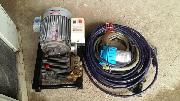 ขาย เครื่องอัดฉีดมือสอง 5แรงไฟ380v สภาพสวยมากใช้งานได้เลย