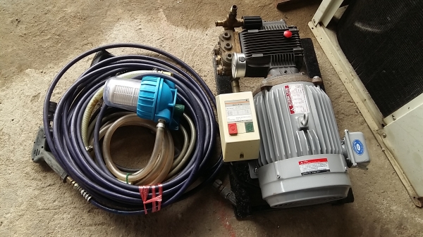 ขาย เครื่องอัดฉีดมือสอง 5แรงไฟ380v สภาพสวยมากใช้งานได้เลย