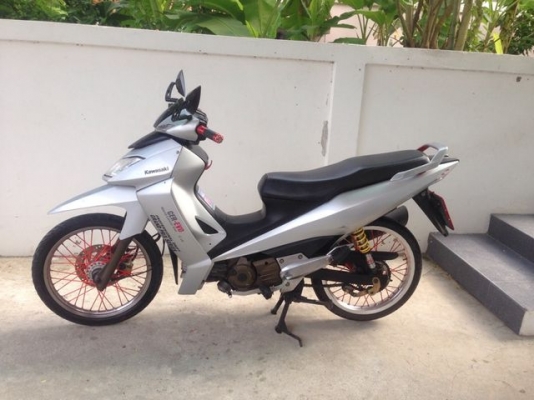 Kawasaki ZX130 สีเทา สตาร์ทมือ สวยเครื่องดี ภาษีไม่ขาด(รถเทิร์นหน้าร้าน) Kawasaki ZX130 สีเทา สตาร์ทมือ สวยเครื่องดี ภาษีไม่ขาด(รถเทิร์นหน้าร้าน)