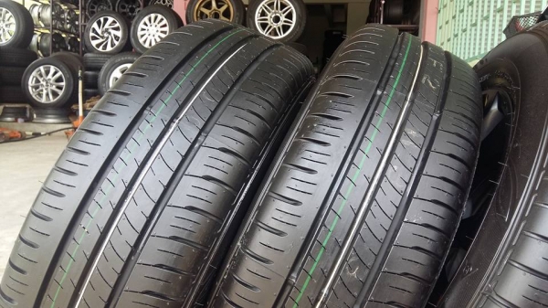 ขายล้อแม็กป้ายแดง mazda 2 15" ยางปี17 สนใจติดต่อร้าน ก.เจริญการยางครับ 081-3747940 ขายล้อแม็กป้ายแดง mazda 2 15" ยางปี17 สนใจติดต่อร้าน ก.เจริญการยางครับ 081-3747940