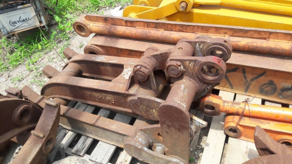 ขายบุ้งกี๋ ตัวหนีปไม้ ตัวต่ออาร์มรถขุด มีหลายแบบ หลายขนาอให้เลือก สนใจสอบถามได้ 089-2619445 ขายบุ้งกี๋ ตัวหนีปไม้ ตัวต่ออาร์มรถขุด มีหลายแบบ หลายขนาอให้เลือก สนใจสอบถามได้ 089-2619445