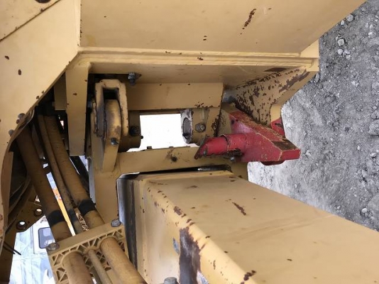 รถบด 10 ตัน สั่นสะเทือน CAT CS563C # 4LN00572  มือสองญี่ปุ่น