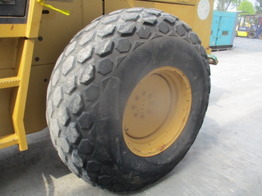 รถบด 10 ตัน สั่นสะเทือน CAT CS563C # 4LN00572  มือสองญี่ปุ่น