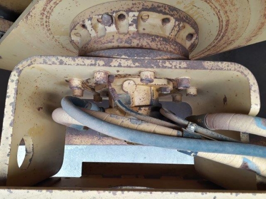 รถบด 10 ตัน สั่นสะเทือน CAT CS563C # 4LN00572  มือสองญี่ปุ่น